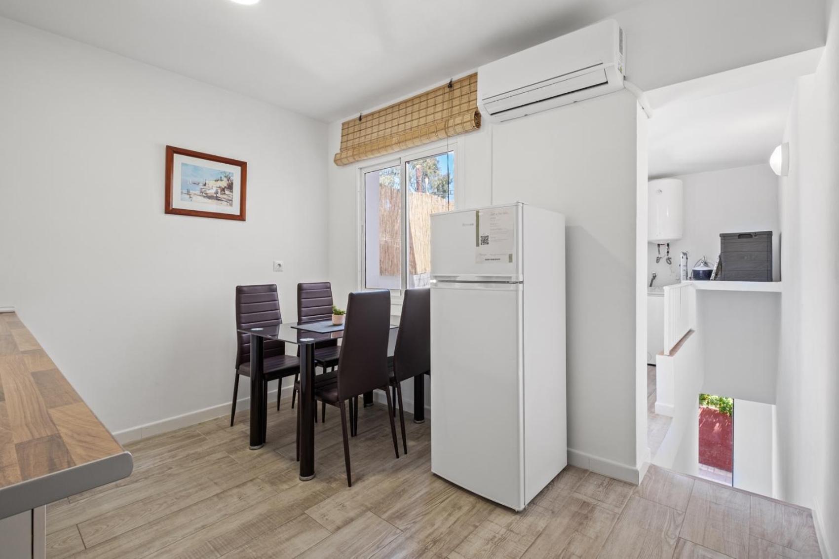 Apartamento En La Playa Con Terraza Malaga Luaran gambar