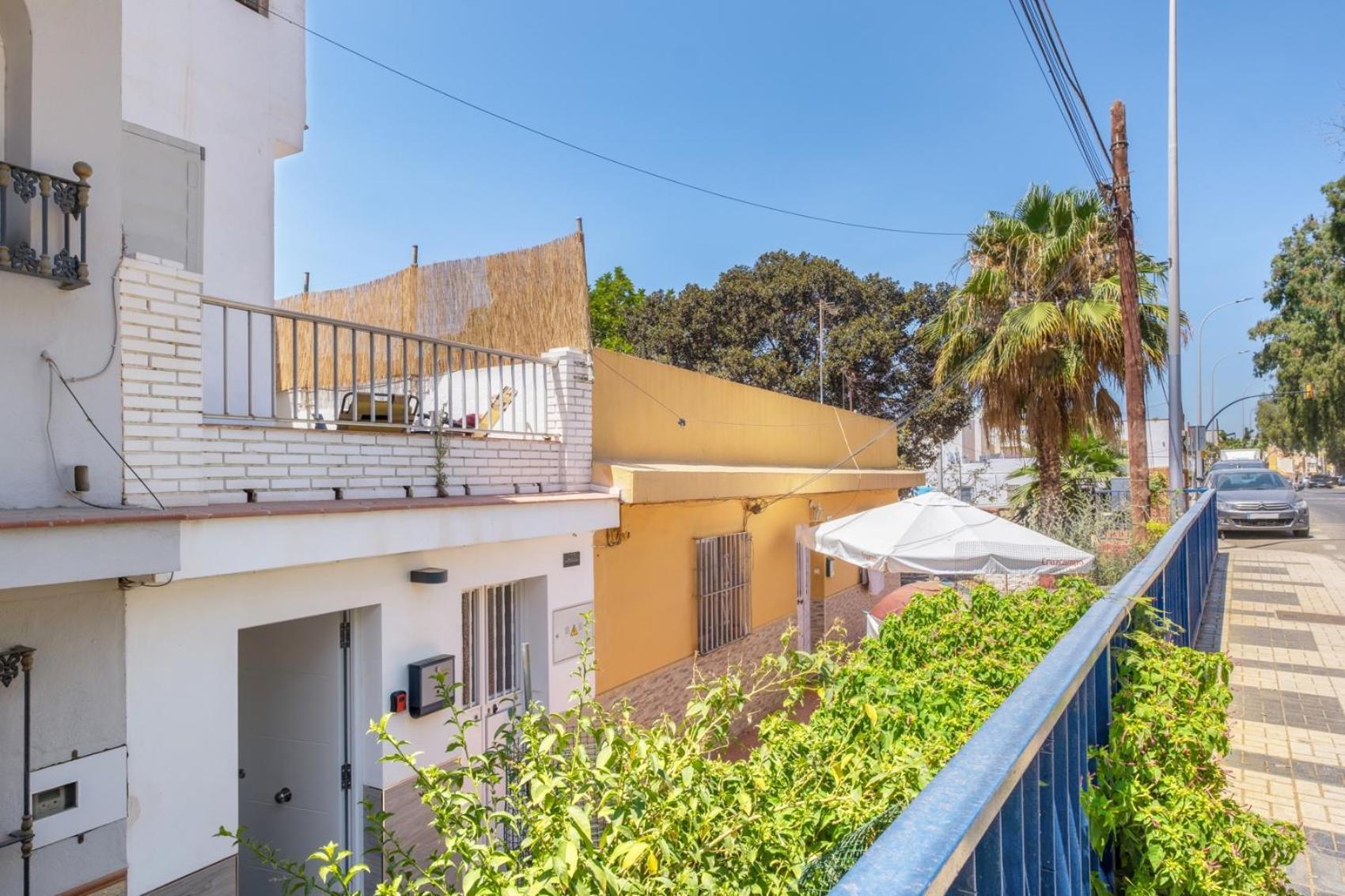 Apartamento En La Playa Con Terraza Malaga Luaran gambar