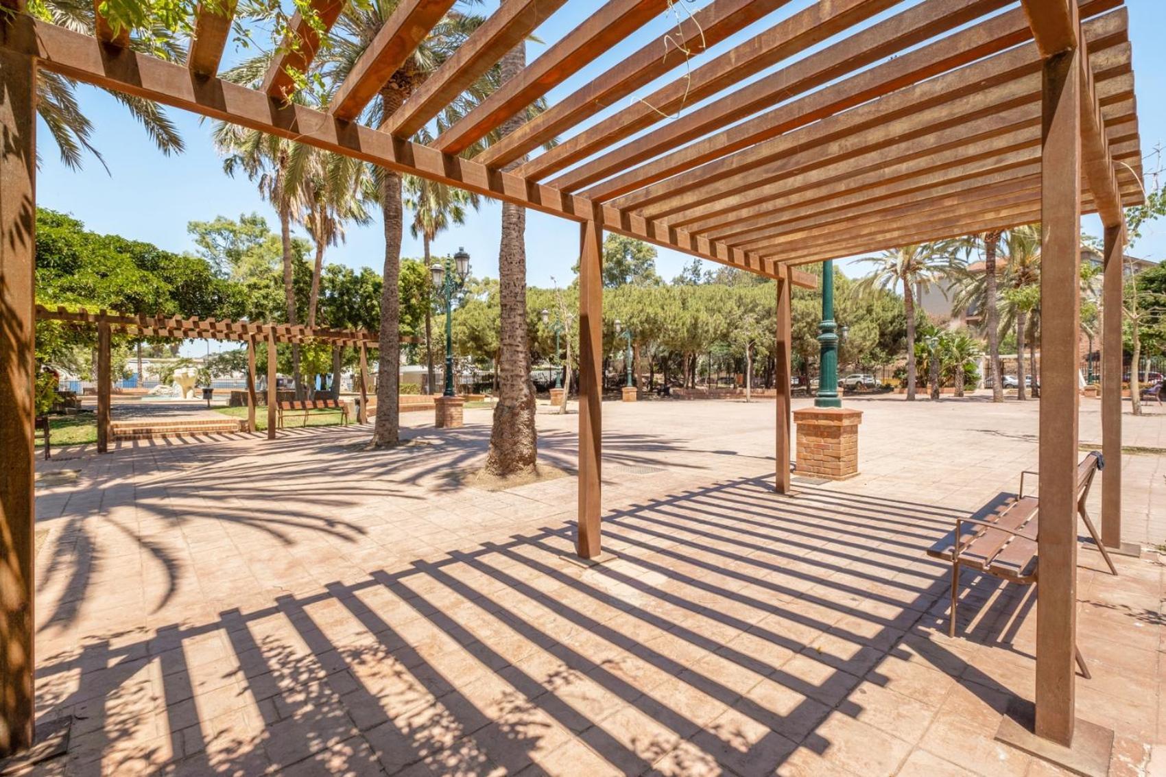 Apartamento En La Playa Con Terraza Malaga Luaran gambar